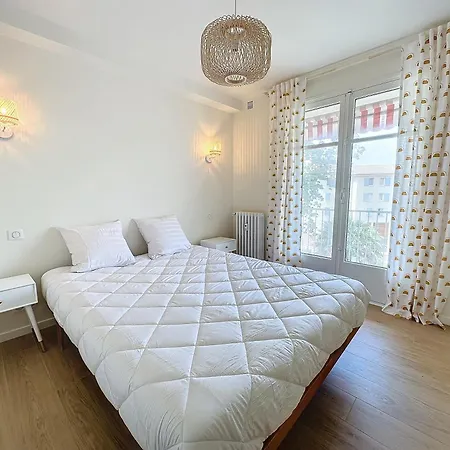63m2 Grande Terrasse, Climatisation & Parking, 2br Cannes
