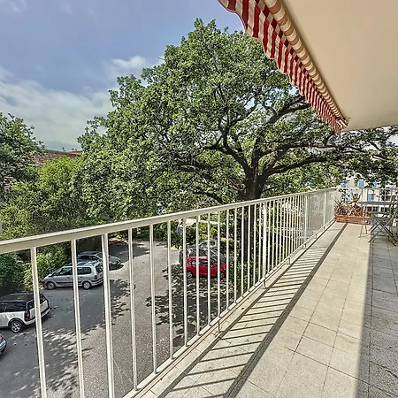 63m2 Grande Terrasse, Climatisation & Parking, 2br Apartment Cannes